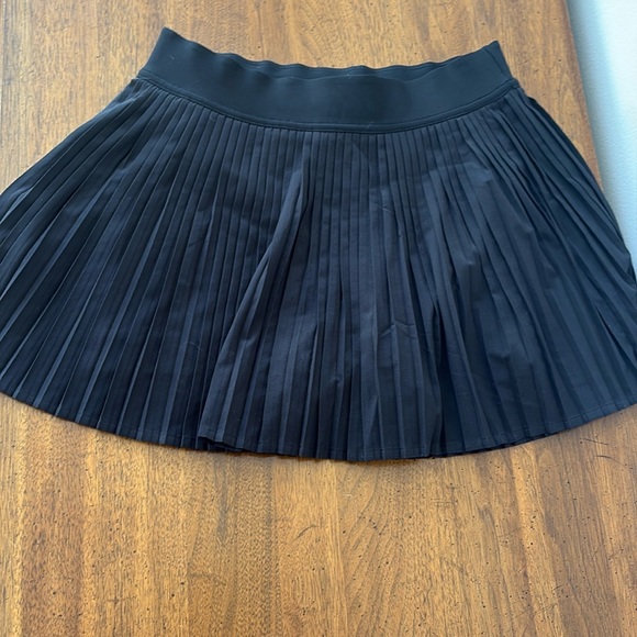 lululemon athletica Dresses & Skirts - Lululemon Repleat Tennis Skirt Pleated Skirt Size 4 - Perfect Condition